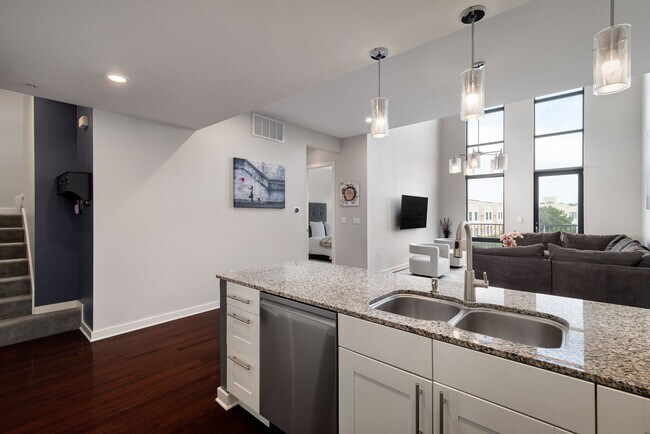 Building Photo - 2608 Museum Way