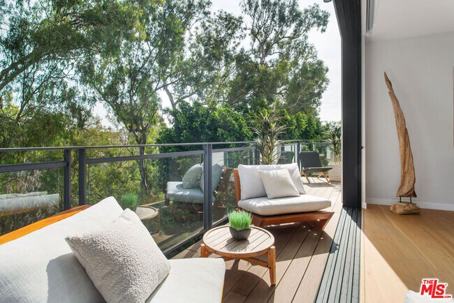 Building Photo - 11600 Dunstan Way