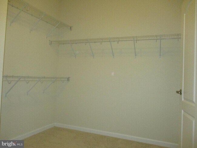 Building Photo - 7303A Hayfield Rd