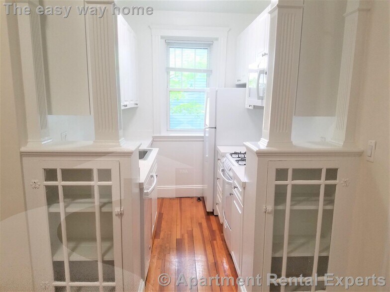 Building Photo - 19 Wendell St