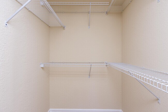 Building Photo - 1000 Spanish River Rd