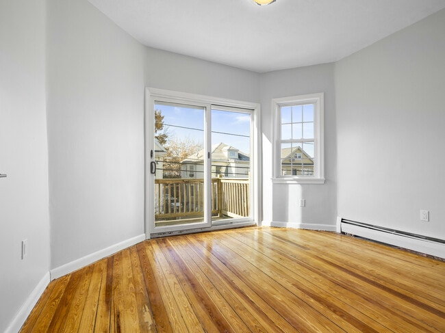 Building Photo - 42 William St