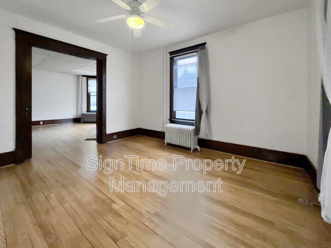 Building Photo - 825-827 Hamilton Boulevard - 827