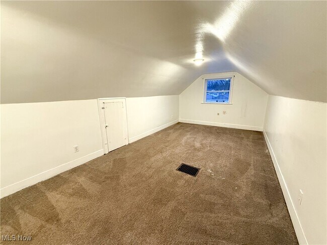 Building Photo - 1578 Salem Ave