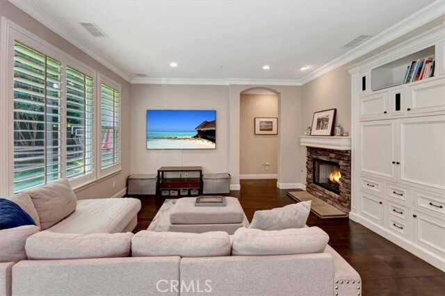 Building Photo - 2041 Costero Hermoso