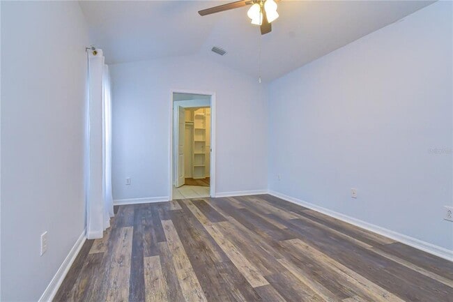 Building Photo - 6010 Skylarkcrest Dr