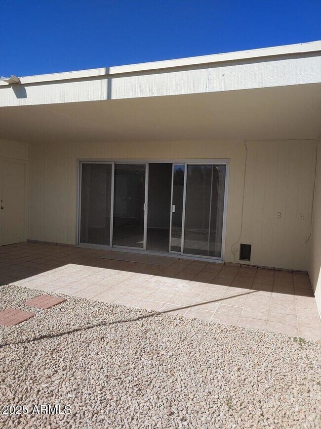 Building Photo - 17237 N 106th Ave