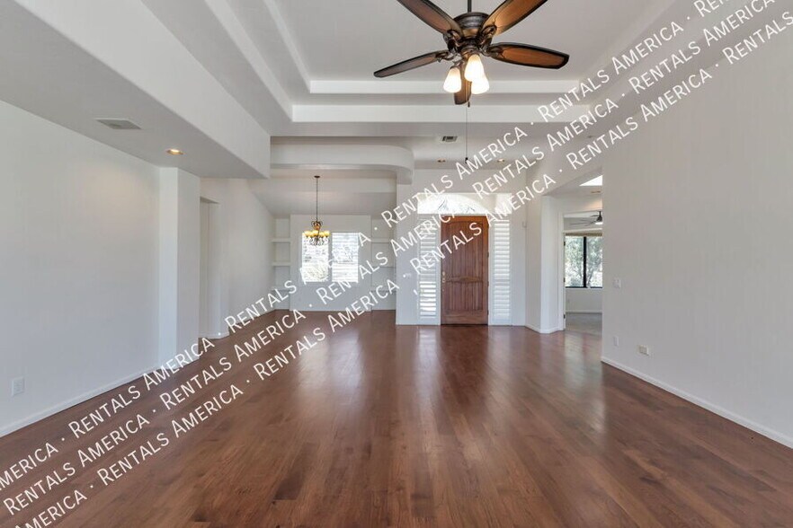 Building Photo - 6445 N Silver Smith Pl