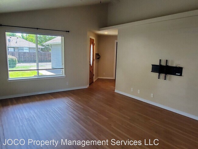 Building Photo - 3 br, 2 bath House - 2634 SW Esther Lane