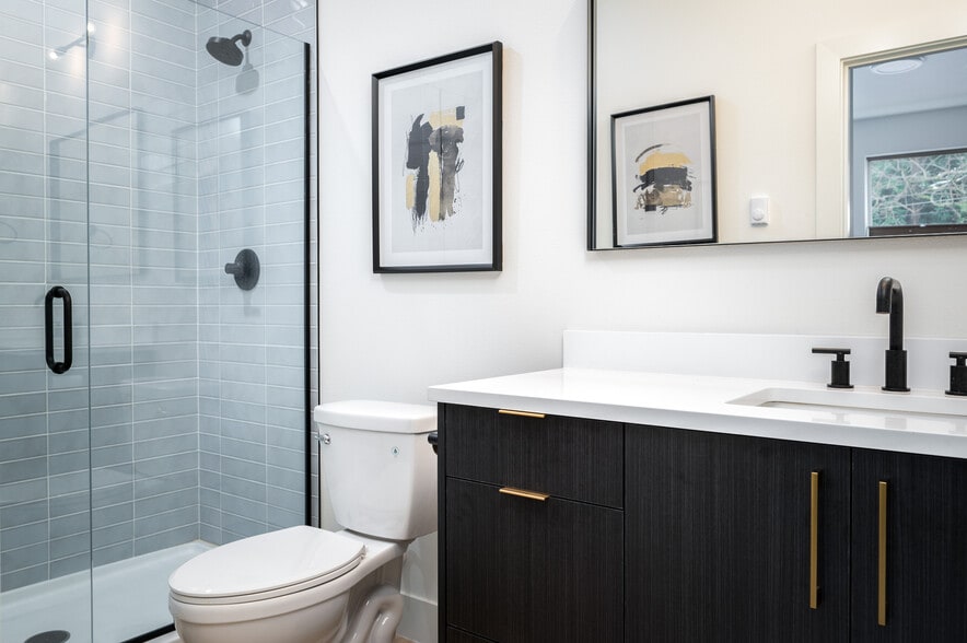 Building Photo - 1224 W 24th St