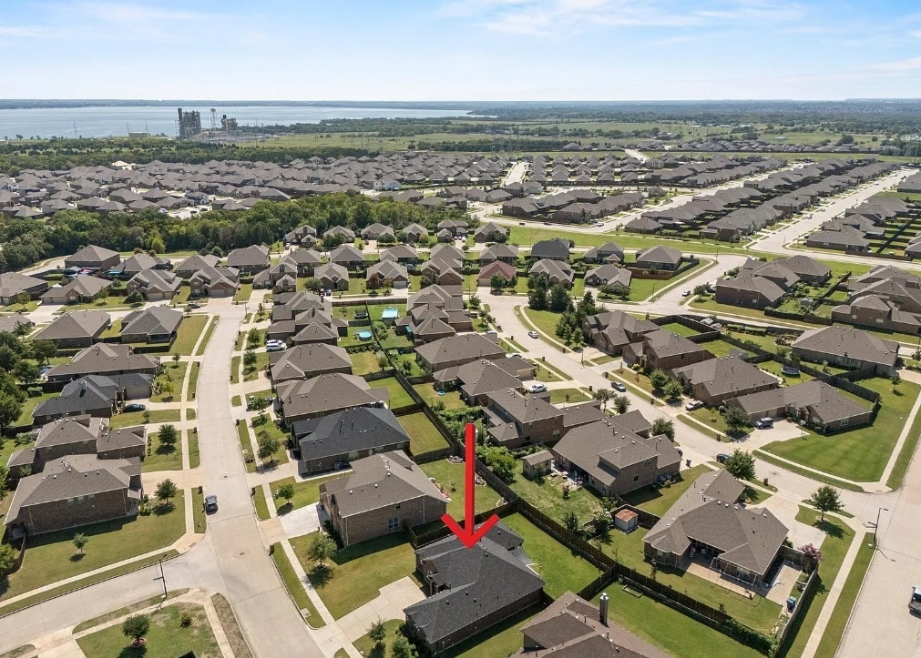 Building Photo - 4706 Lakeway Dr