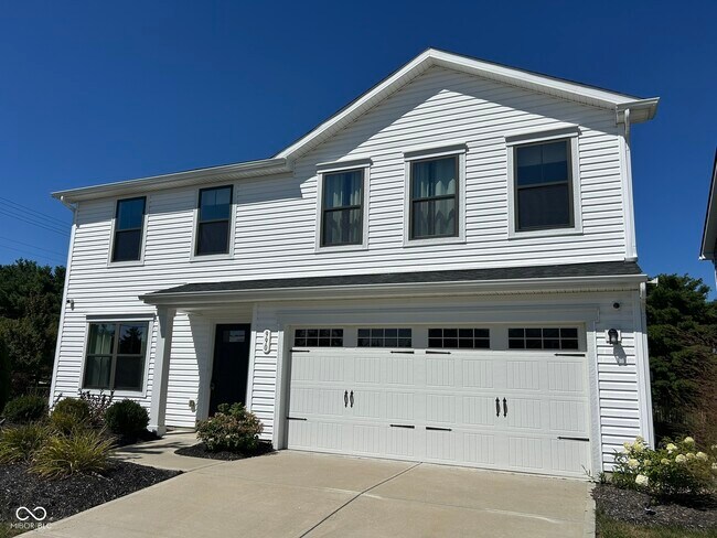 Building Photo - 990 Sunchaser Rd