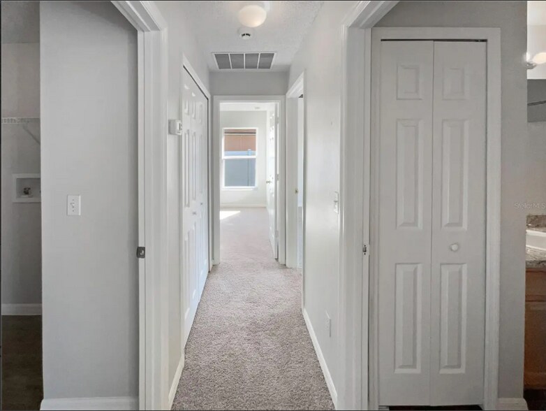 Building Photo - 961 Salerno Ct