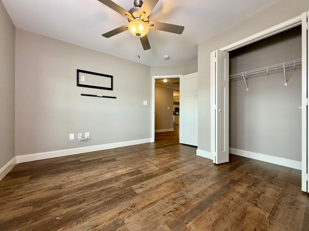 Building Photo - 728 Snowflower Cir