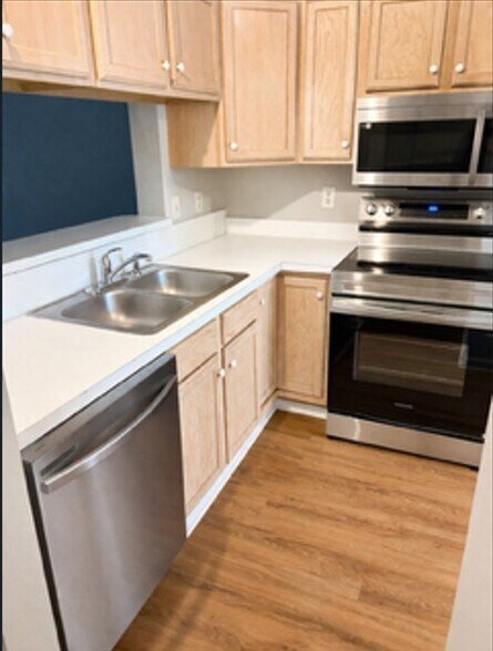 Building Photo - 45192 S Mickler St