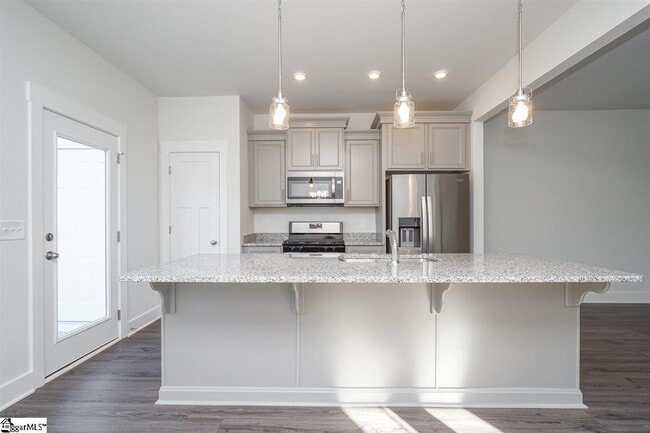 Building Photo - 9 Meteora Way