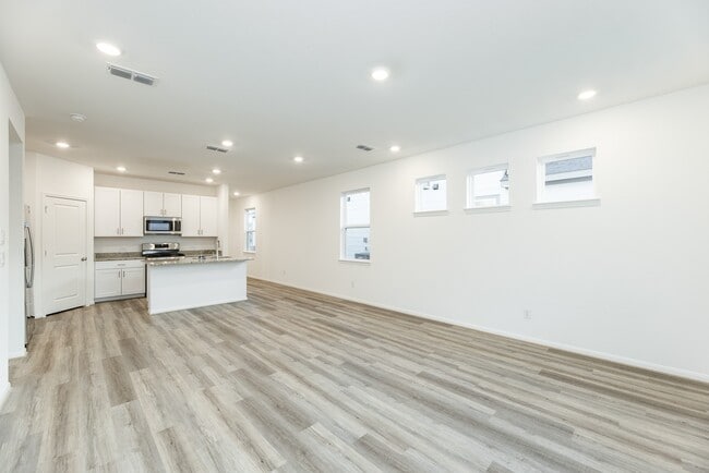 Building Photo - 1818 Whispering River Dr