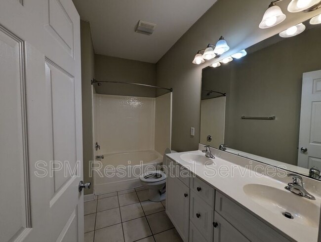 Building Photo - 5334 Christian Dr