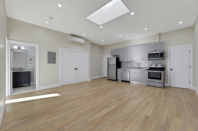 Building Photo - 3605 Bergenline Ave