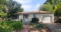 Building Photo - Charming 2 Bedroom, 1 Bathroom Home in San...