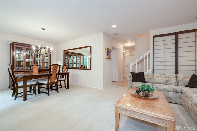 Building Photo - Elegant 3-Bedroom Home with Private Deck & Greenbelt Views!