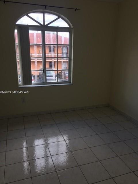 Building Photo - 655 W 68th St