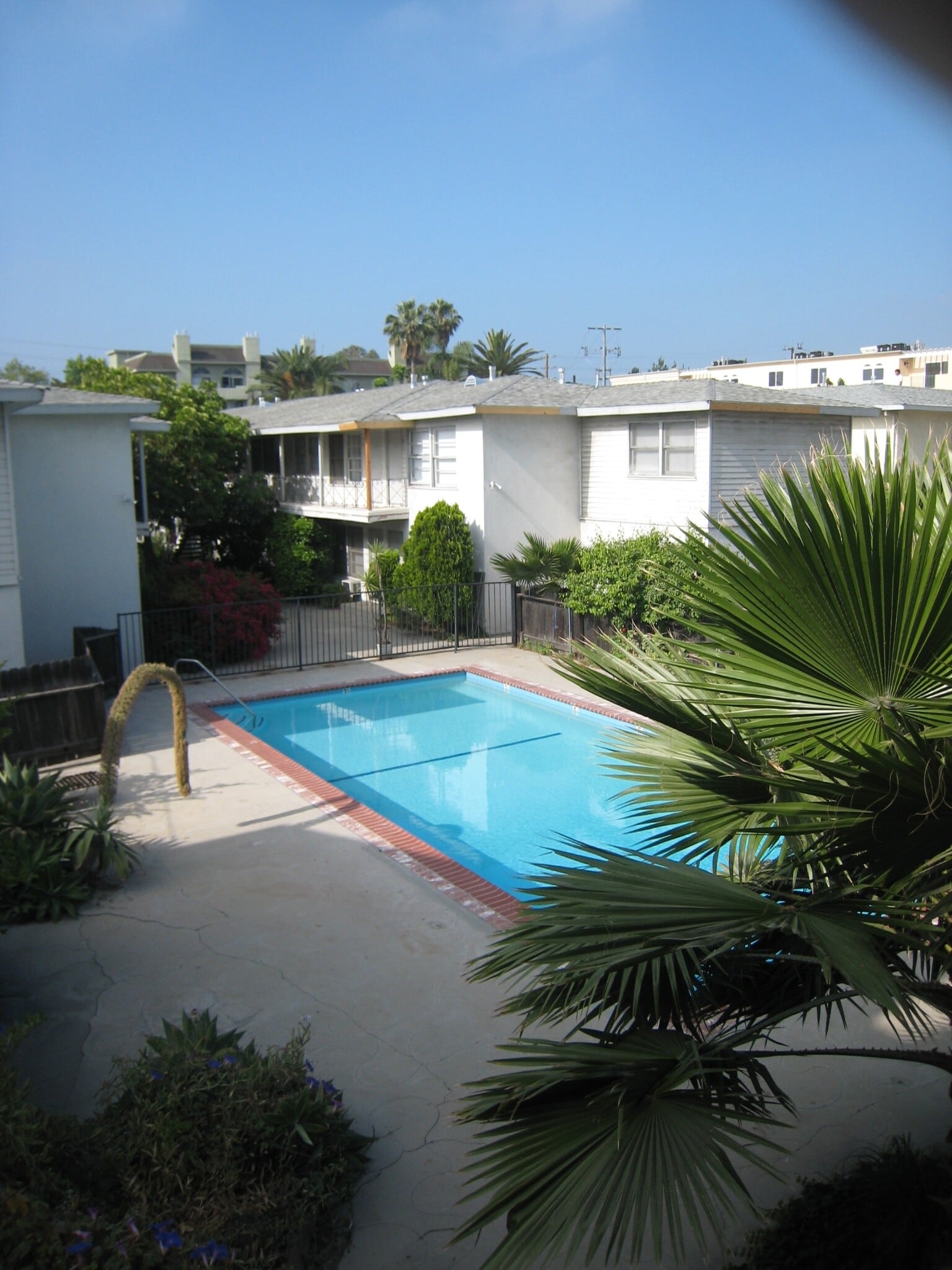 Building Photo - 11933 W Magnolia Blvd