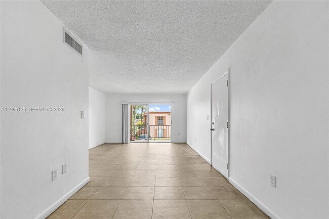 Building Photo - 7201 Miami Lakes Dr
