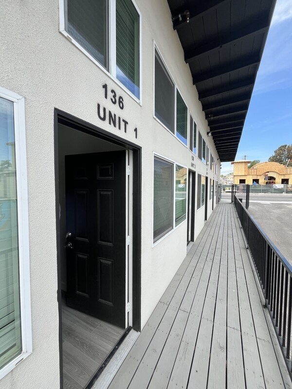 Building Photo - 138 W San Ysidro Blvd