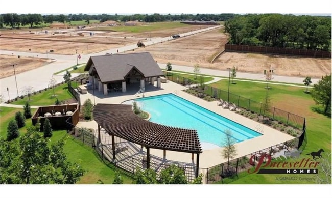 Building Photo - 625 Presidio St