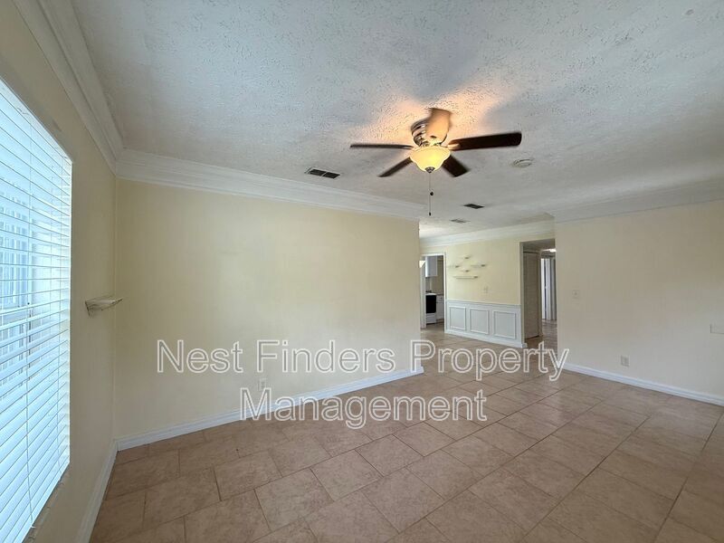 Building Photo - 4694 Timuquana Rd