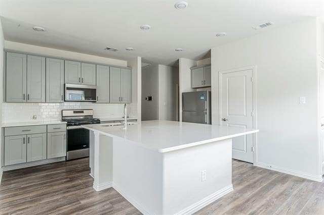 Building Photo - 1621 Briar Hunt Dr