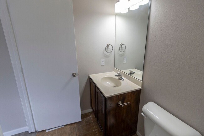 Building Photo - 5305-5307 Currituck Ln