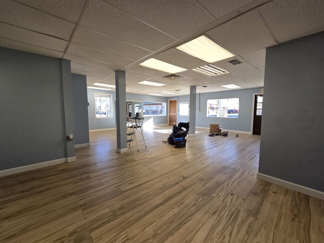 Building Photo - 131 N Jefferson St