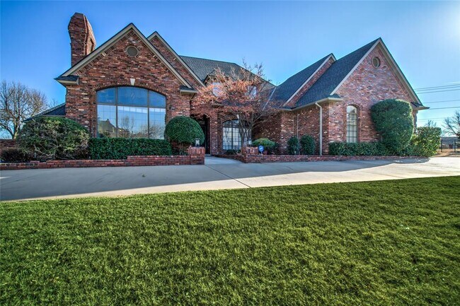 Primary Photo - 1300 Irvine Dr