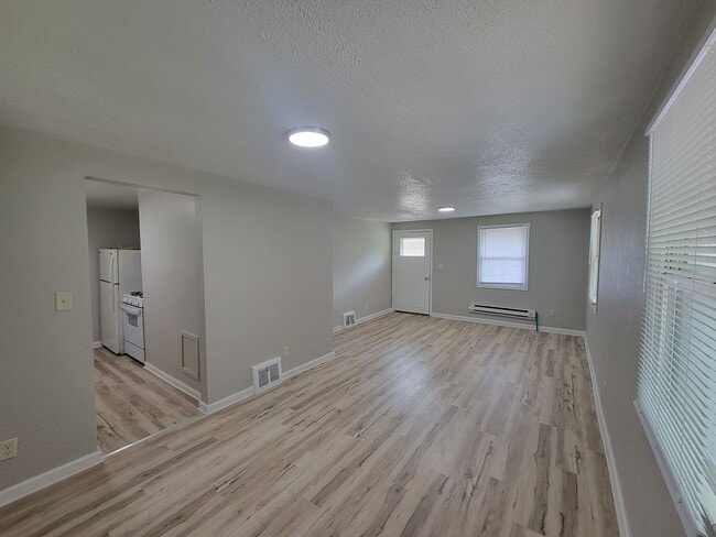 Building Photo - 152 Maywood Avenue