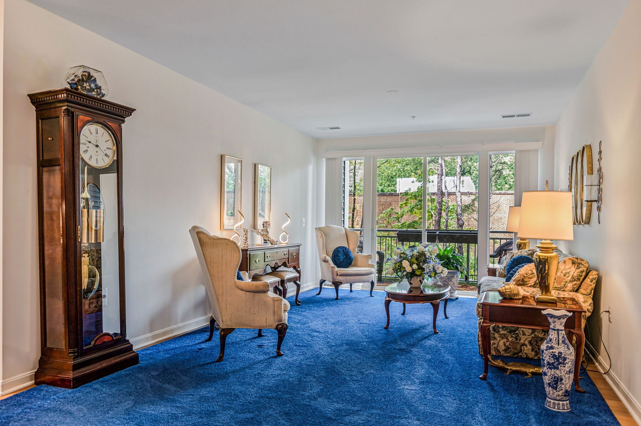 Open Concept Living room - 13950 Englefield Dr