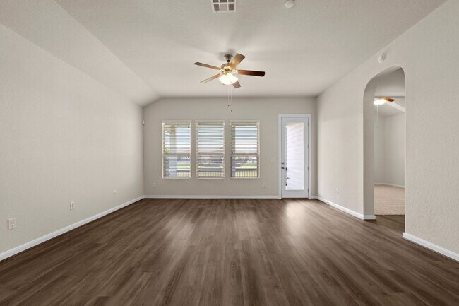 Building Photo - Mason Valley