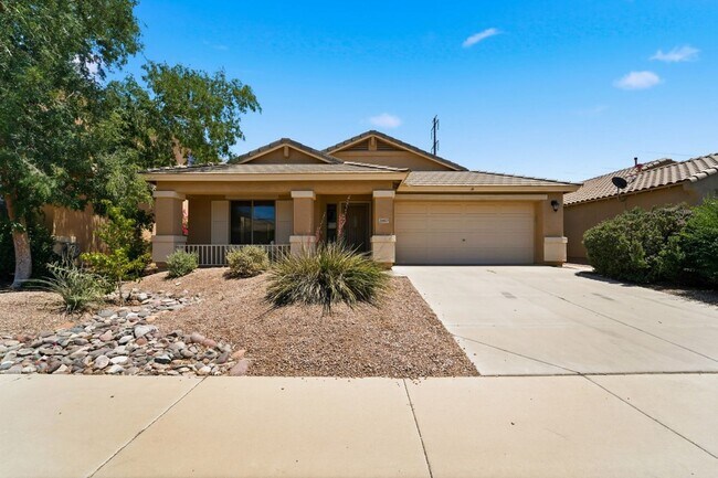 Building Photo - Maricopa Gem! 2,130 SF, Large Kitchen, AZ Room + Golf Course Living