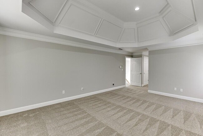 Building Photo - 9345 Riverclub Pkwy