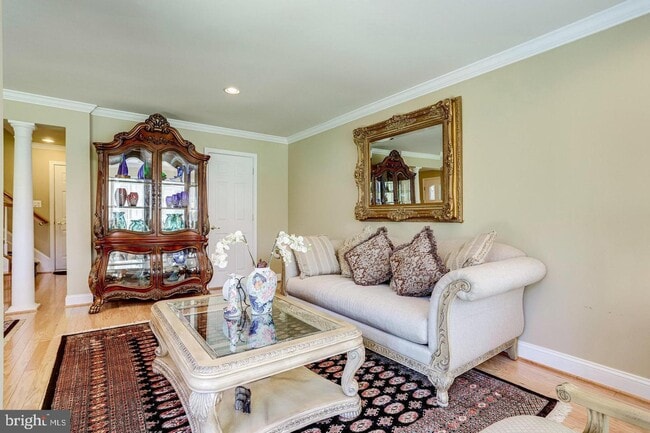 Building Photo - 47571 Royal Burnham Terrace