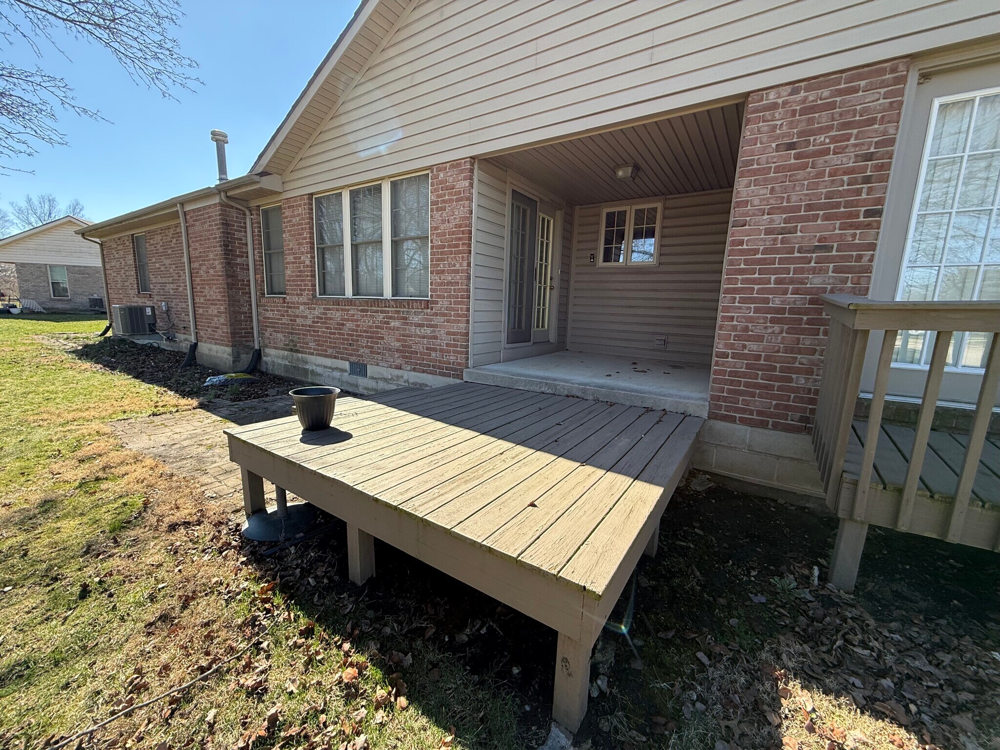 Building Photo - 5 Micaela Ct