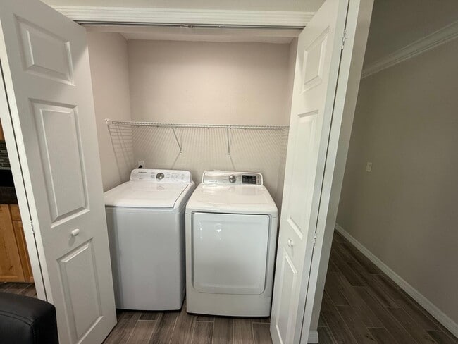 Building Photo - 216 Smith Ave