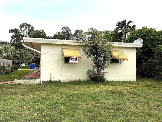 Building Photo - 1629 Taft St