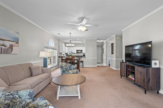 Building Photo - 686 Riverwalk Dr