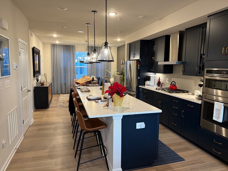 Building Photo - 2502 Rucker Ln