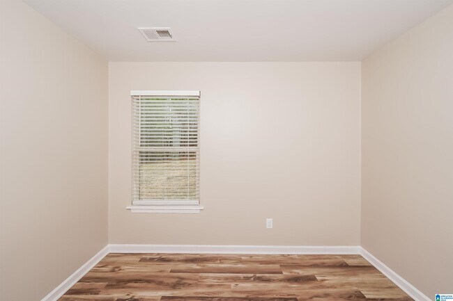 Building Photo - 1030 Moonlite Dr