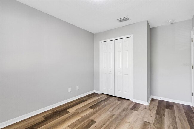 Building Photo - 9306 River Rock Ln