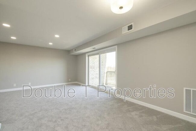 Building Photo - 12001 Old Columbia Pike