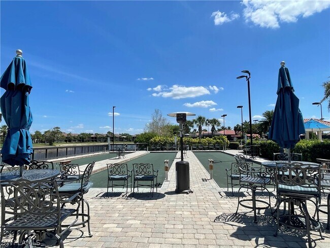 Building Photo - 11111 Corsia Trieste Way